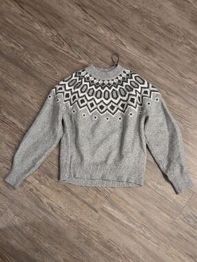 H&M Gray Crewneck Sweater with Black & White Fair Isle Yoke